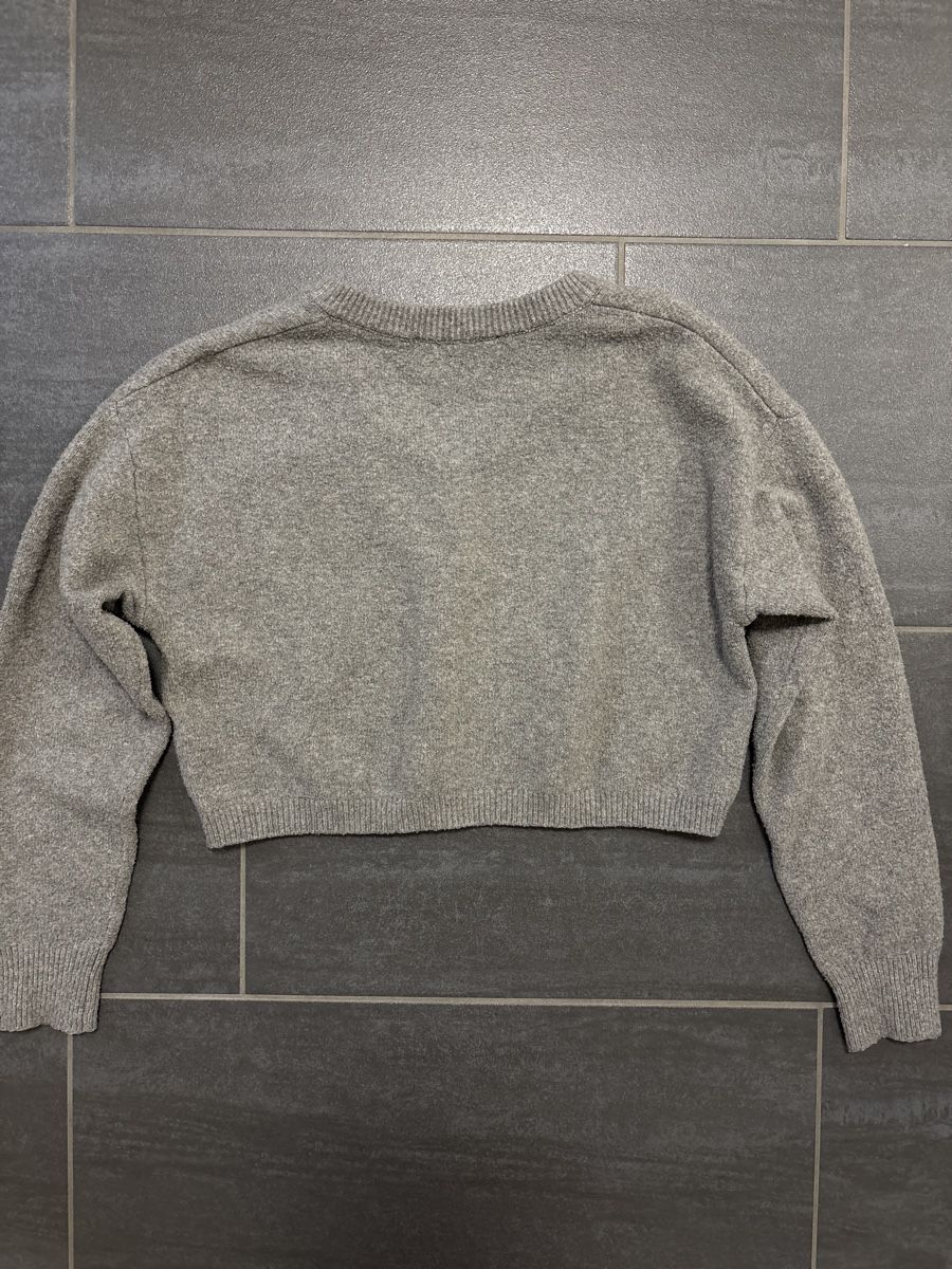 Bershka Pullover & Sweatshirts: Bershka Pullover S – Gebraucht aus Rümlang von svent 4