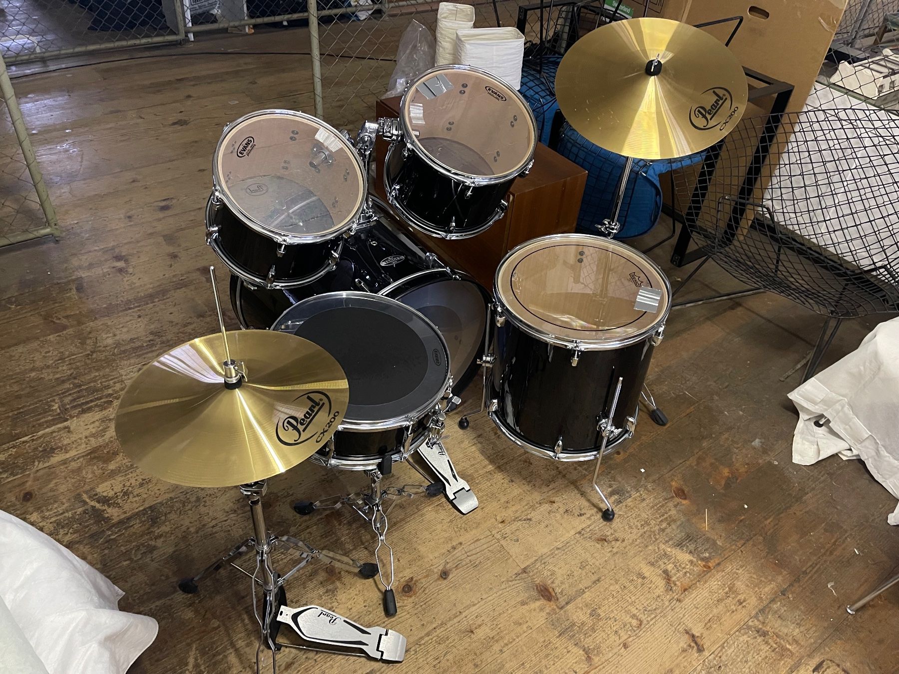 Strumenti musicali: Pearl Target Drum Kit – Usato da Wil SG venduto da HappyC 2