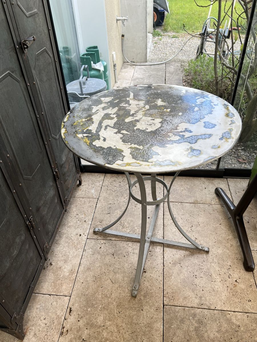 Tavoli: Art Deco Metalltisch – Usato da Wabern venduto da La-Vitrine 5