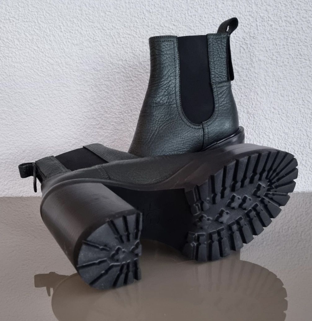 AGL Scarpe da donna: AGL Stiefeletten NEU! NP: 690 – Nuovo (secondo la descrizione) da Riehen venduto da SalomeTramer 3