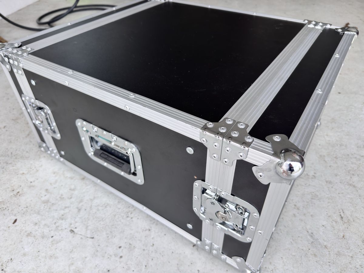 Altri accessori: 19"-Case PD-F6U 19" Flightcase mit 6HE – Usato da Hinterforst venduto da tam75
