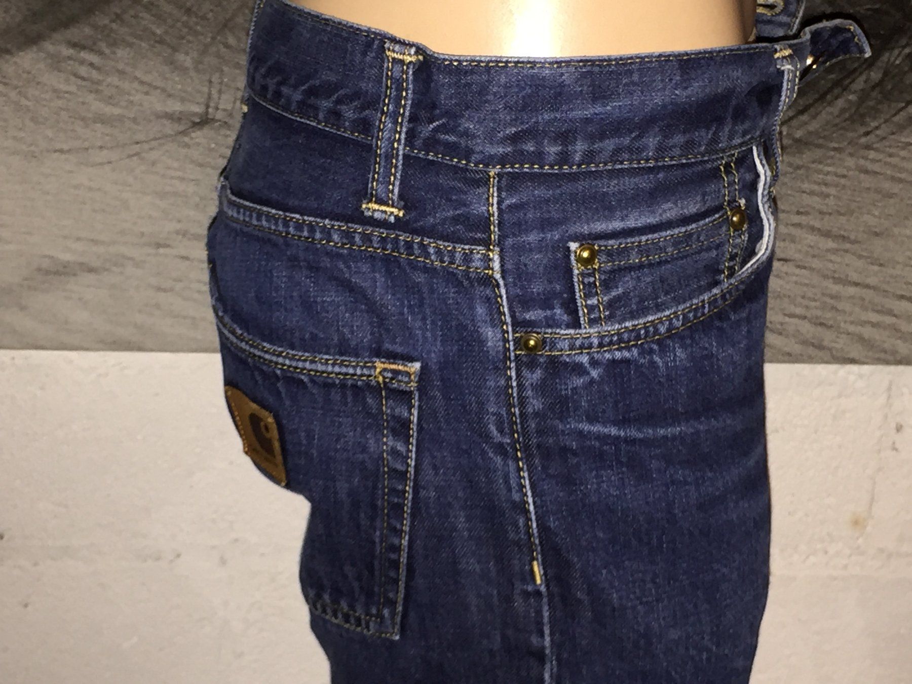 Carhartt Jeans: CARHARTT Jeans    Taille / Grosse S – D'occasion à Cossonay-ville par Super-Price-Quality 3