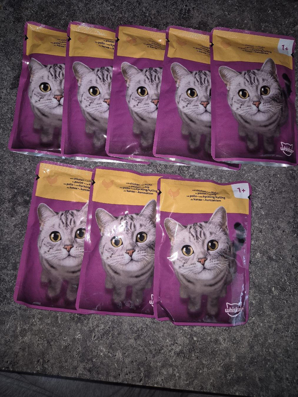 Nourriture: Whiskas 8x Huhn – Neuf avec emballage d'origine à Vaduz par red94angel