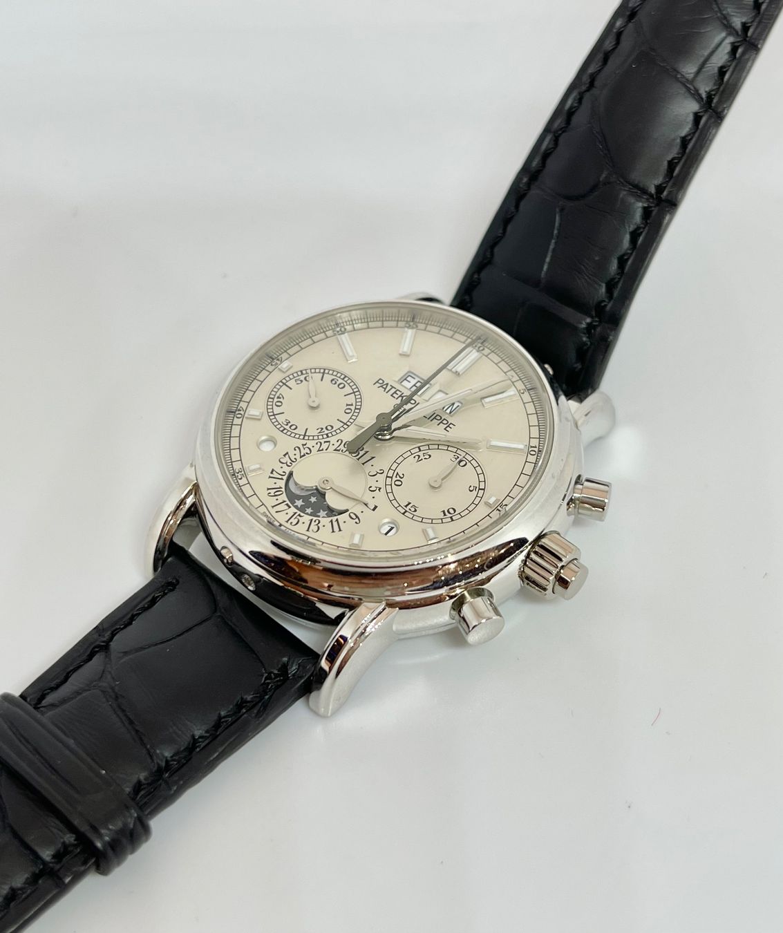 Patek Philippe Orologi: Patek Philippe 5204P New Full Set – Nuovo e nell'imballaggio originale da Lugano venduto da Superstudiolugano 1