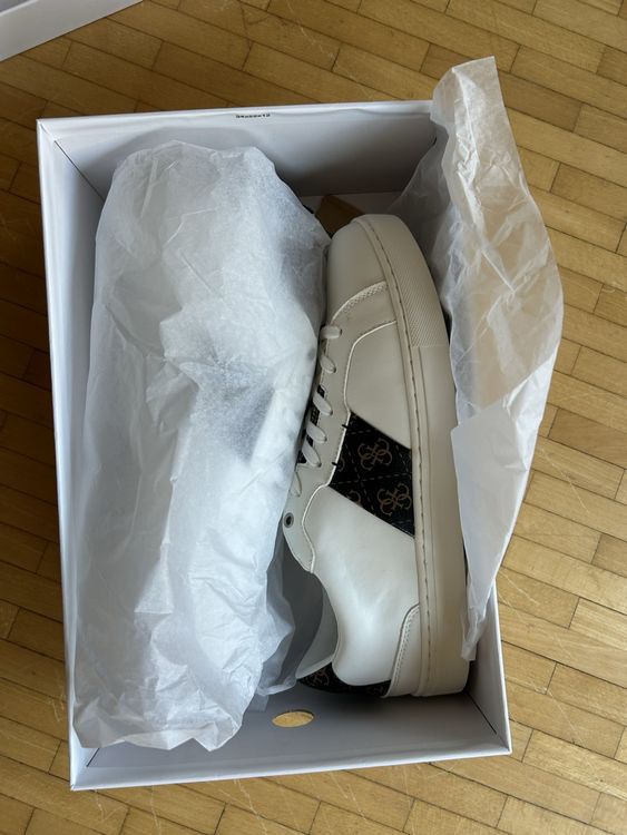 Guess Scarpe da uomo: New!Guess Sneakers, Size:44 – Nuovo e nell'imballaggio originale da St Gallen venduto da kon_2nnp 2