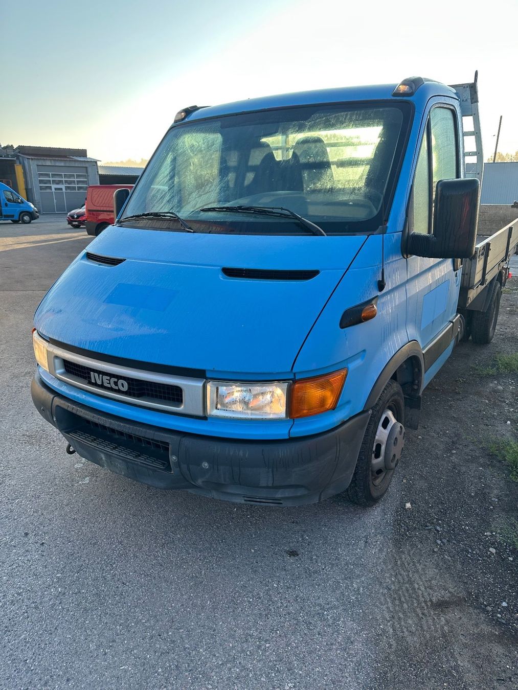 Iveco Véhicules utilitaires: iveco 35C13 – D'occasion à Forel (Lavaux) par del_8f9r