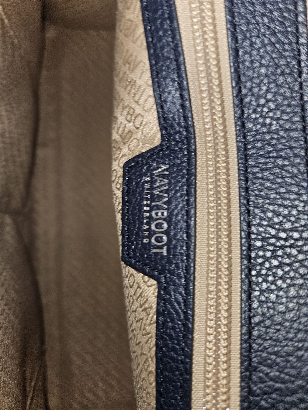 Navyboot Borse da donna: Marke Navyboot Elegante Handtasche – Nuovo e nell'imballaggio originale da Basel venduto da fragolina08 3