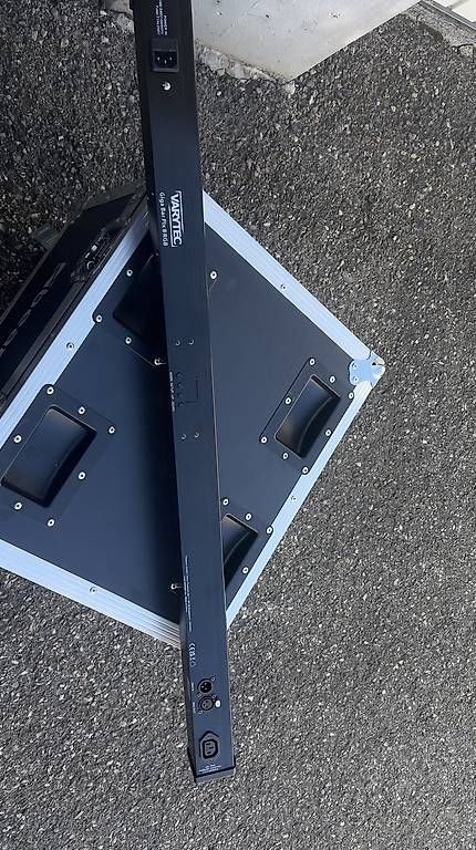 Lampade: Dj - Barre LED RGB – Usato da La Chaux-de-Fonds venduto da vmateus