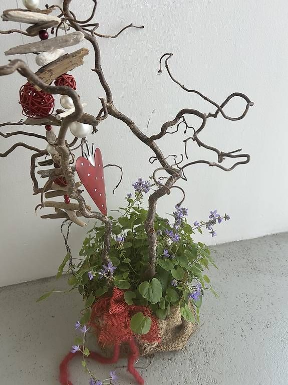 Tutte le decorazioni: Glockenblumen  – Usato da Frauenfeld venduto da Irene.Schuppli 2