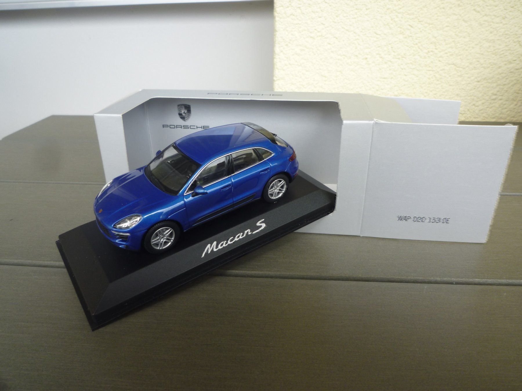 Minichamps Modellini d'auto: Porsche Macan S – Nuovo e nell'imballaggio originale da Flawil venduto da Imperiosud