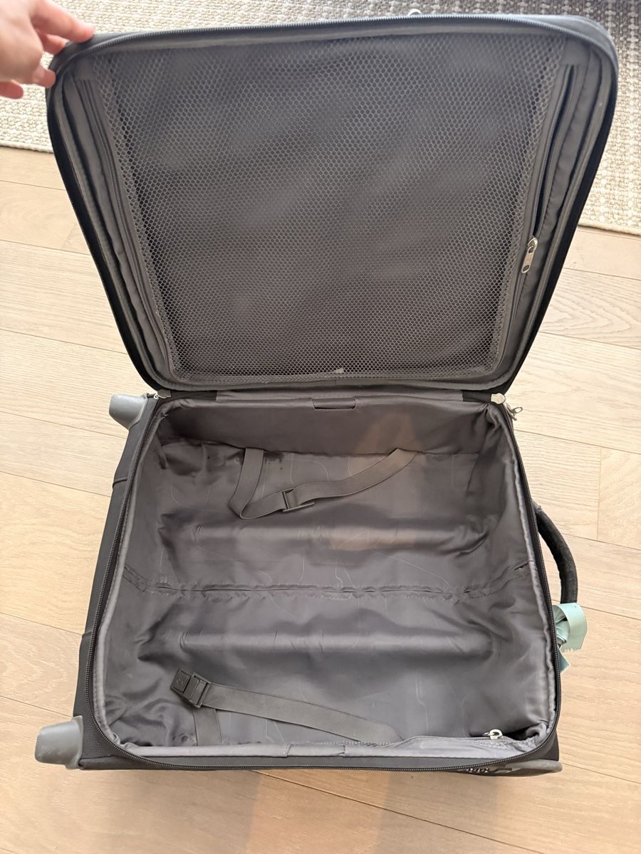 Samsonite Valigie: Samsonite trolley suitcase black used condition – Usato da Meilen venduto da tan_v628 3