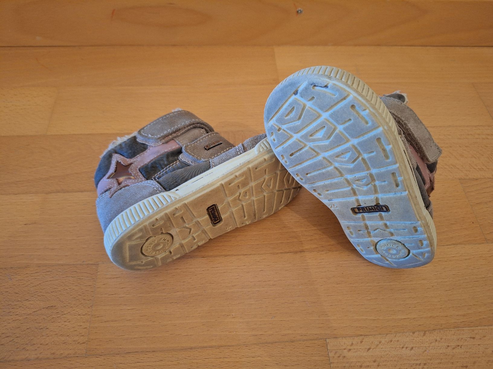 Primigi Schuhe für Mädchen: Winterschuhe von Primigi in Gr. 25 – Gebraucht aus Oberrieden von man_9tm2 4