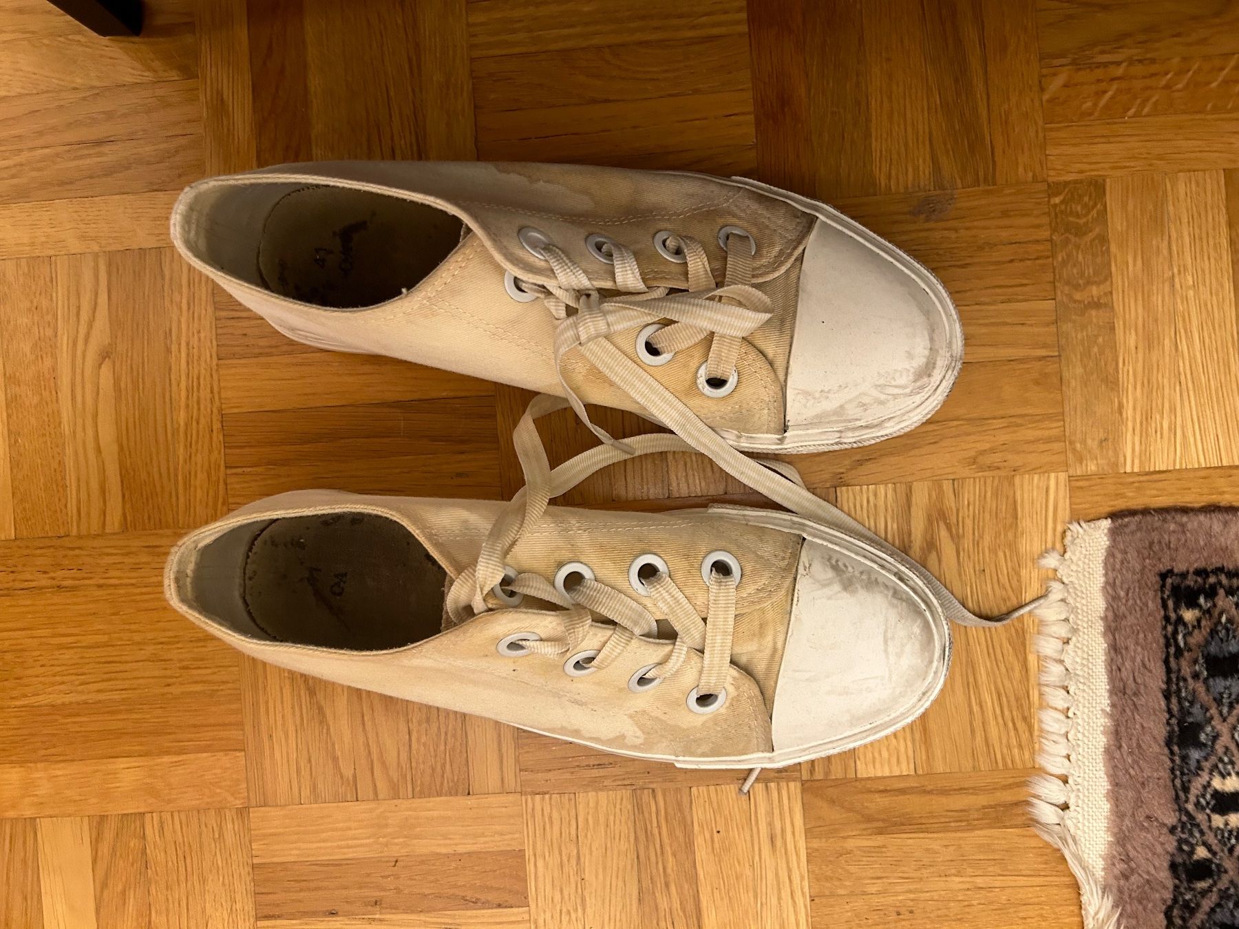 C&A Scarpe da donna: Sneakers Damen beige Grösse 41 gebraucht – Usato da Zürich venduto da 11Orchidee30