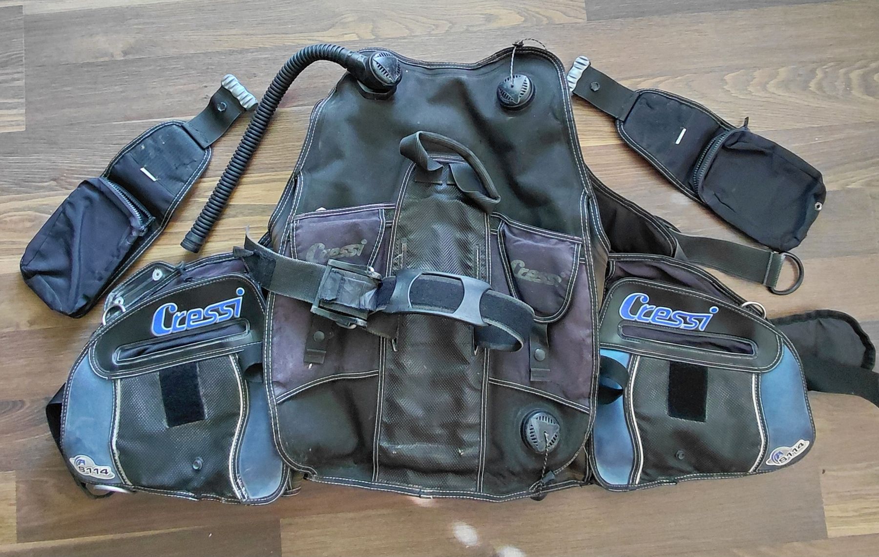 Cressi Mute per immersioni: Tarierjacket CRESSI S114 BCD / grösse L – Usato da Illnau venduto da myoneclaude 4