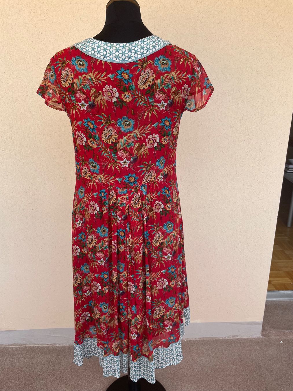Kleider: Magnifique robe Nile, taille S – Gebraucht aus Vevey von chr_5pvx 2