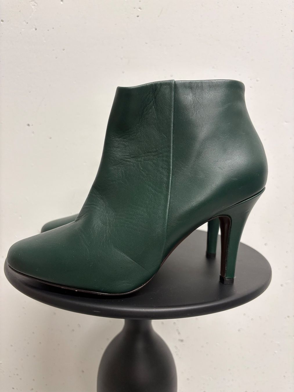 Navyboot Scarpe da donna: Navyboot Stiefelette Gr. 37 Leder grün Ankle Boots – Nuovo (secondo la descrizione) da Regensdorf venduto da secondchancefashion