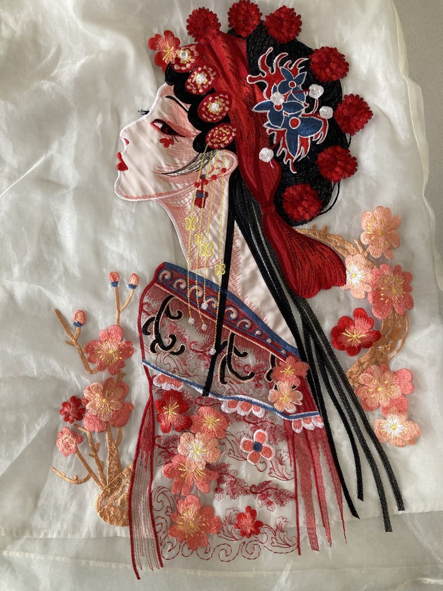 Robes: Dress – Neuf (Voir description) à Perroy par san_jxr8 3