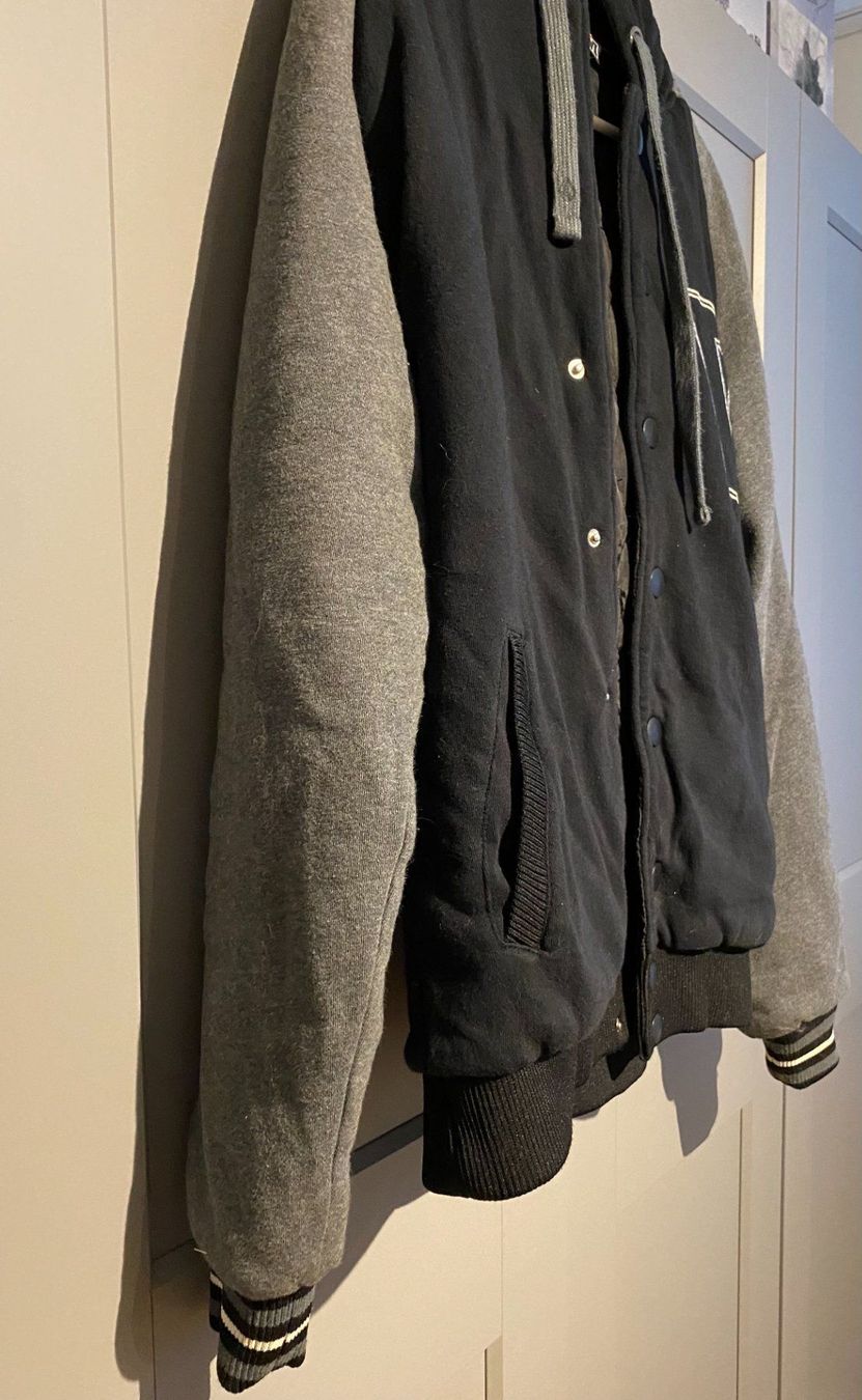 Volcom Giacche: Original Volcom Jacke Grösse S (Oversize) – Usato da Dübendorf venduto da LeoneDelPiero 2