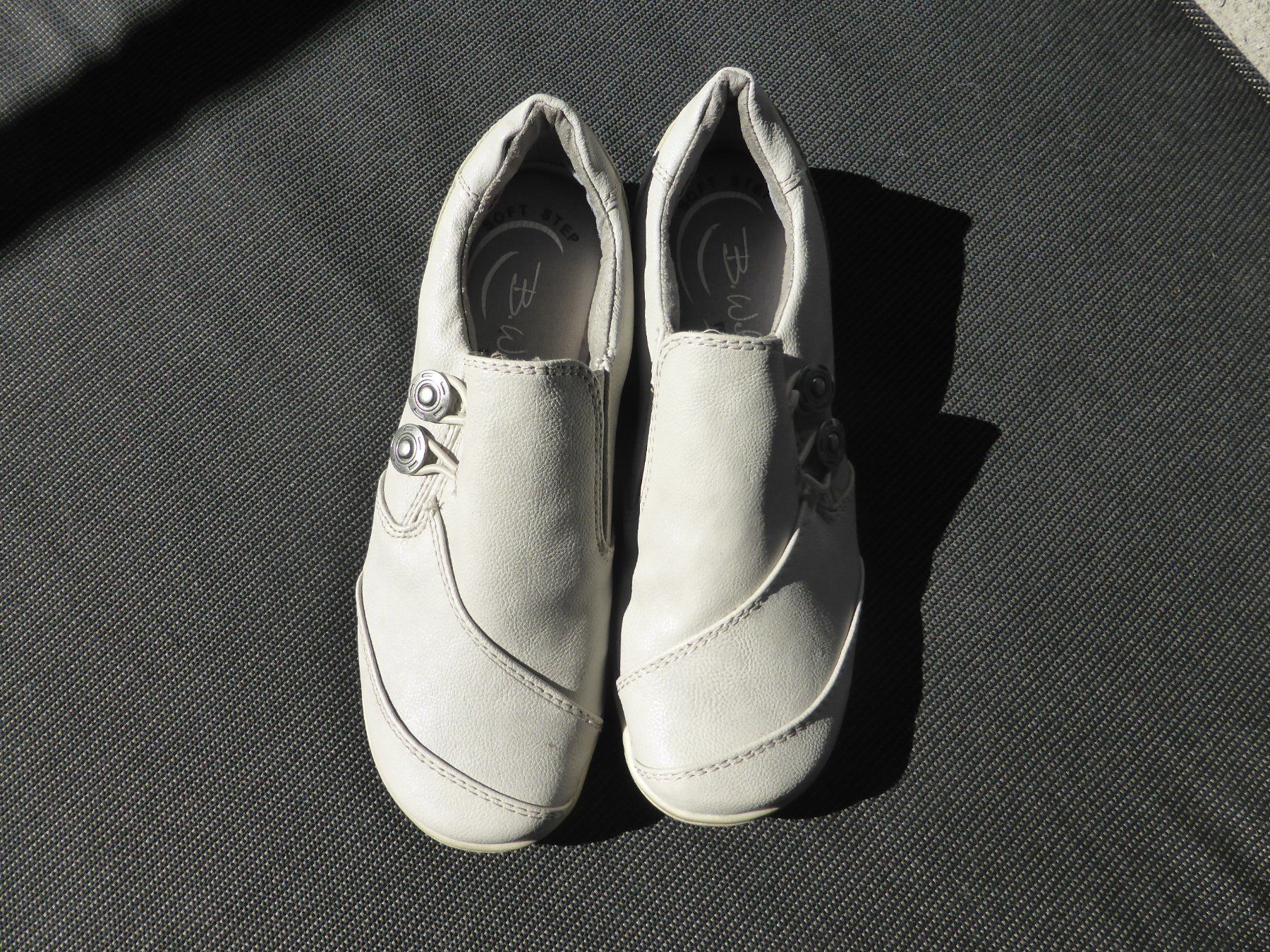 Scarpe da donna: Halbschuh hellgrau, Gr.36 – Usato da Schübelbach venduto da Dolly990_2