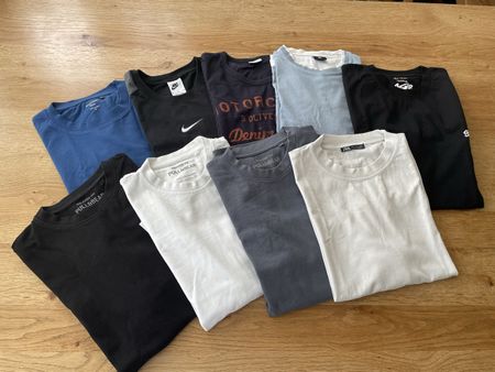 Kleiderpaket T-Shirts 9-teilig Gr. S & M