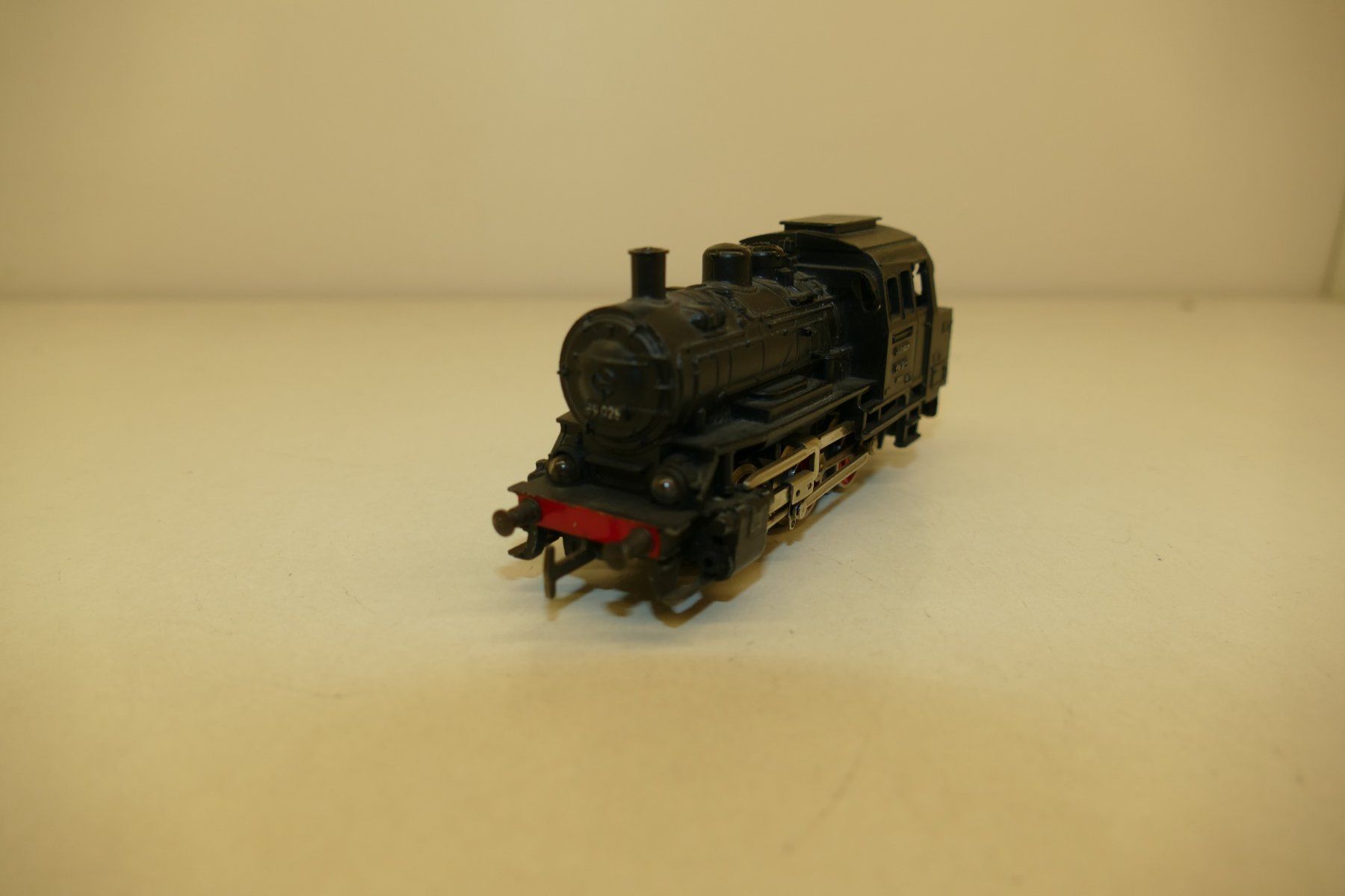 Märklin Modellini di ferrovie: Märklin H0: DB Tenderdampflok BR89 – Usato da Niederhasli venduto da rail-duerst 1