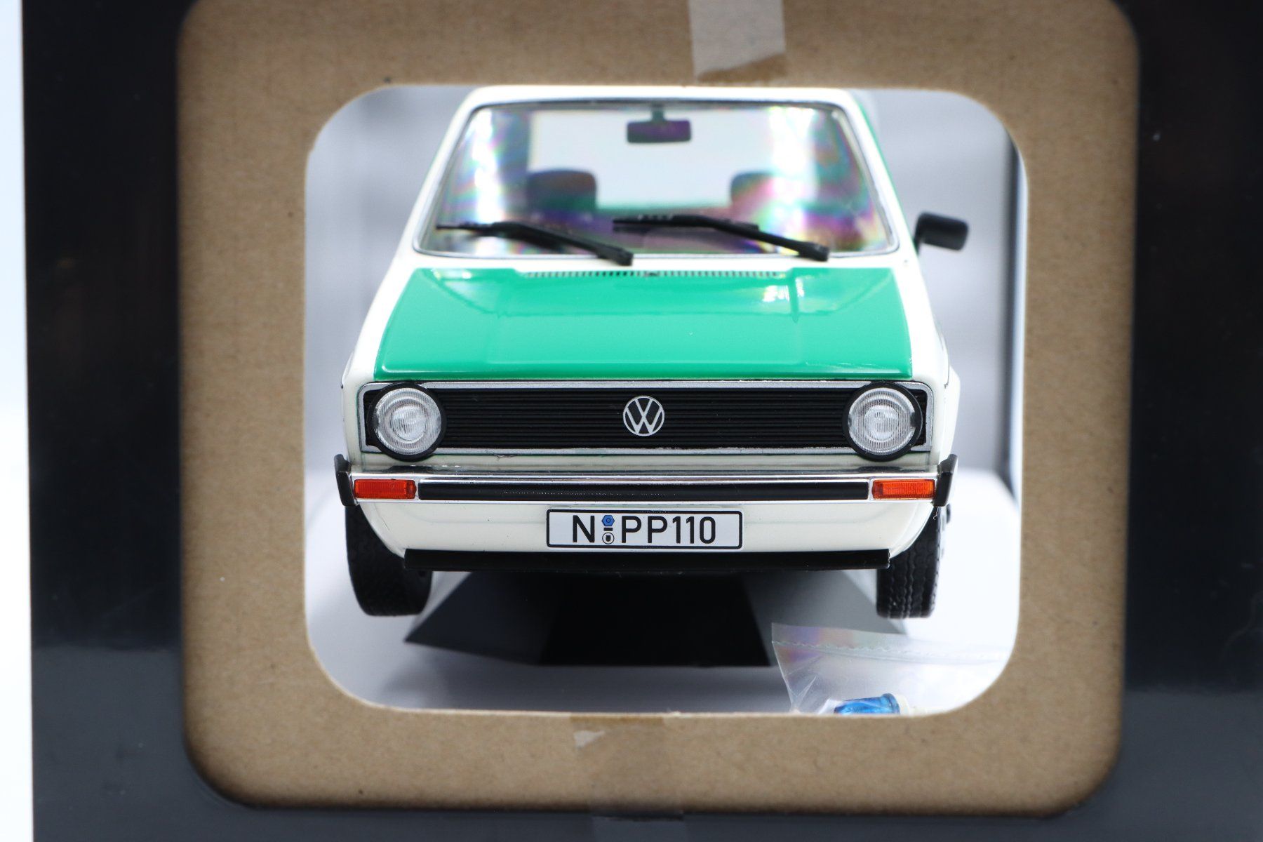 Volkswagen Modellini d'auto: VW Golf 1 1974 Polizei 1:18 Solido – Nuovo e nell'imballaggio originale da Bühl b.Aarberg venduto da modelldiecast 6