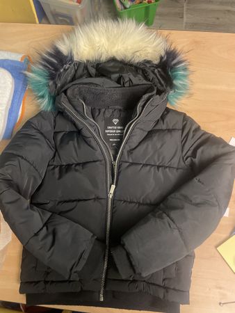 Schwarze C&A Winterjacke Gr.140