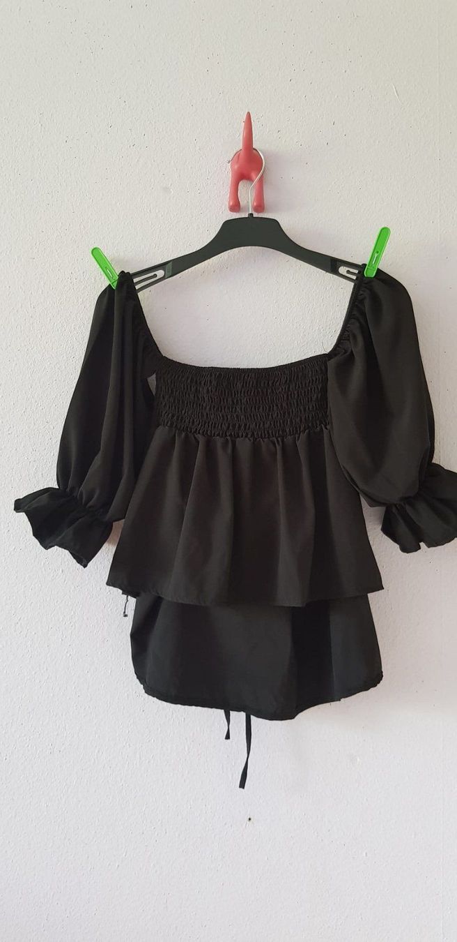Top: Haut noir à manches 3/4 taille S – Nuovo (secondo la descrizione) da Versoix venduto da aline_b 1