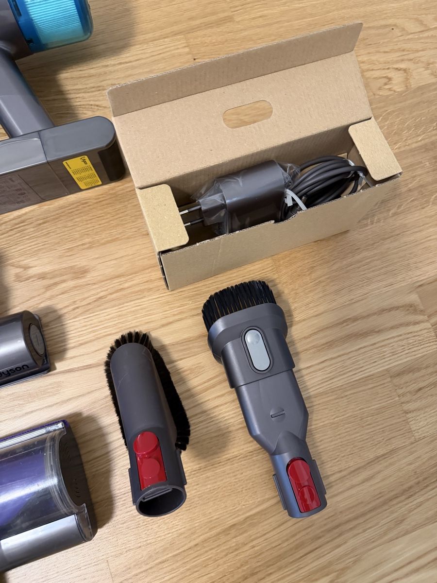 Dyson Aspirapolveri & Accessori: Dyson V11 – Usato da Meyrin venduto da SA_3006 2