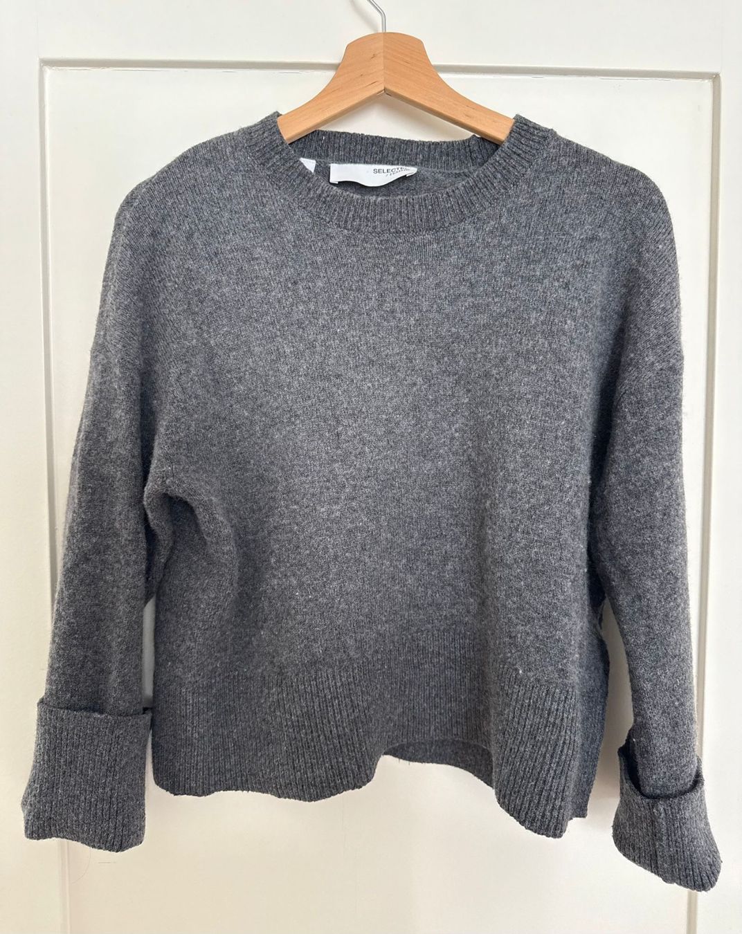 Selected Maglioni & Felpe: Pullover - Selected femme – Usato da Bern venduto da Paramagurunathan 3