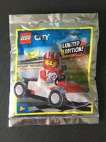 Lego City Minifigur - 952005 - Race Driver mit kleines auto