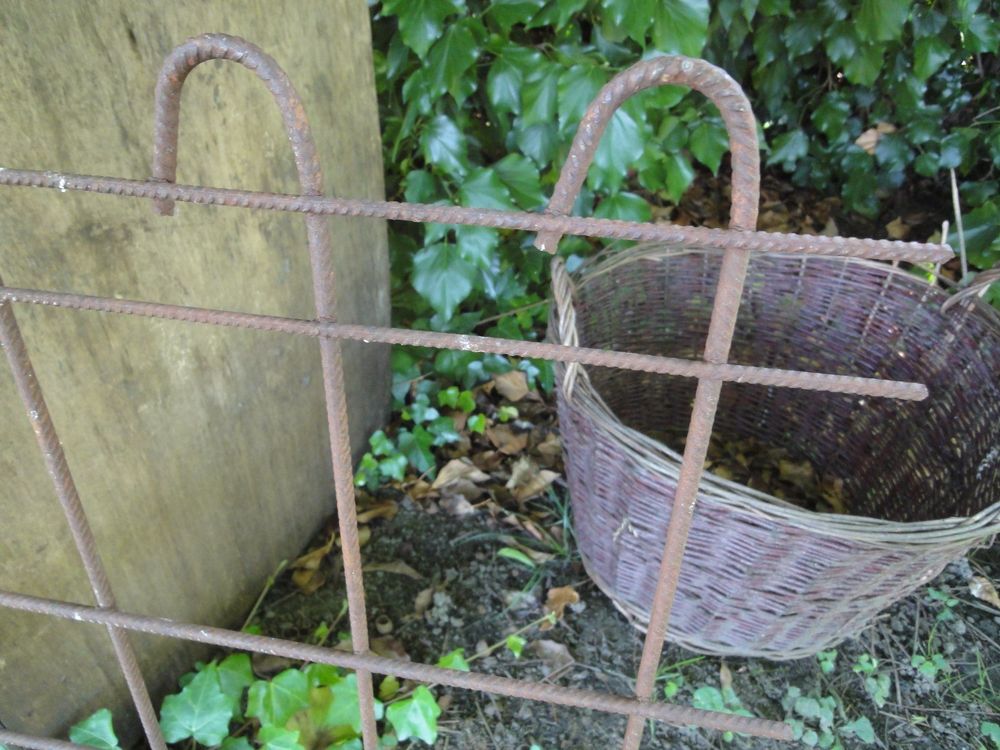 Rostfarbendes Metallgitter für Garten Kaufen auf Ricardo