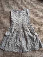 handgemachtes Kleid on Grösse 110
