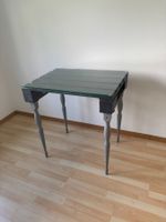 Pallet Tisch mit Schutzglas