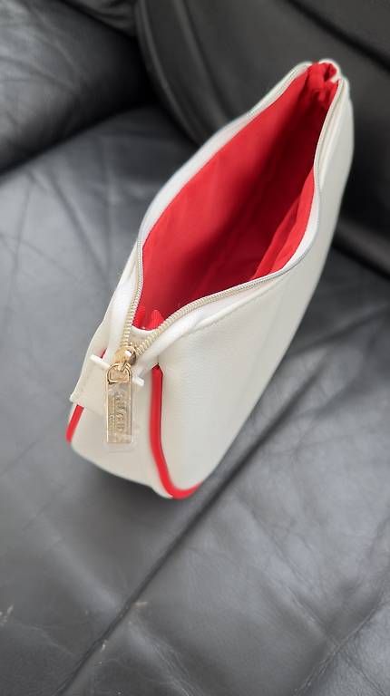 Custodie per cosmetici: Shiseido Kosmetiktasche – Usato da Lommiswil venduto da ivc_zt7z 1