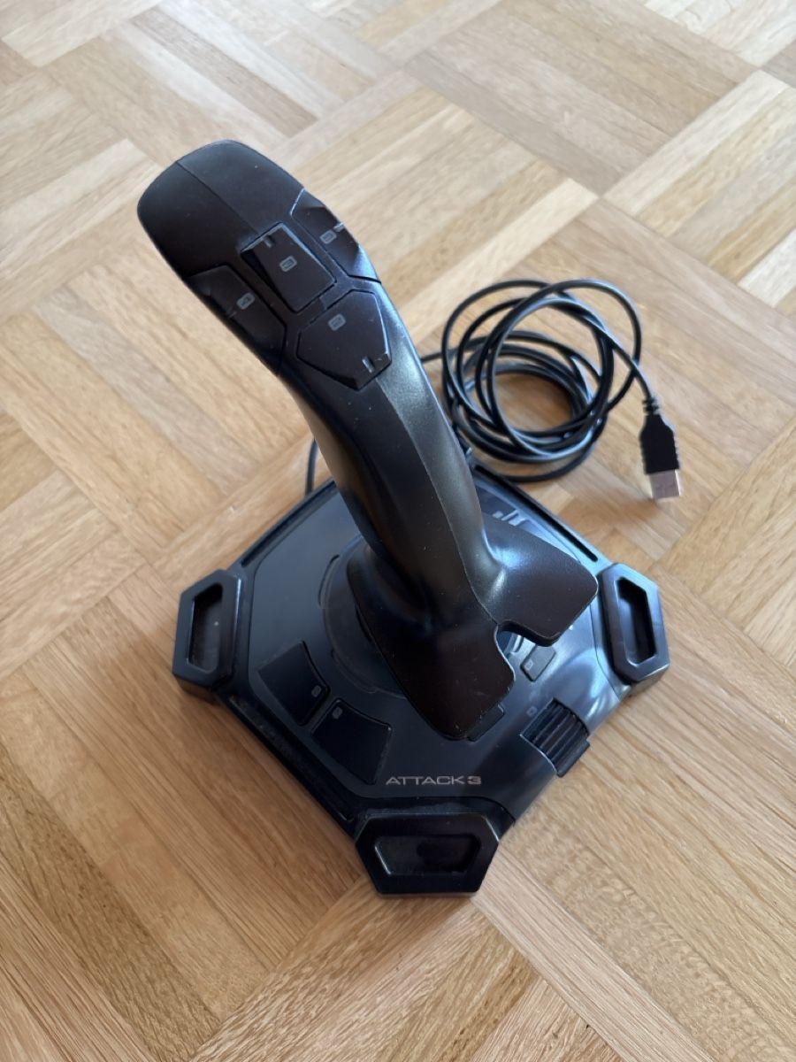 Controller: Logitech Attack 3 Joystick USB guter Zustand – Usato da Münchenbuchsee venduto da laurentbr99 1