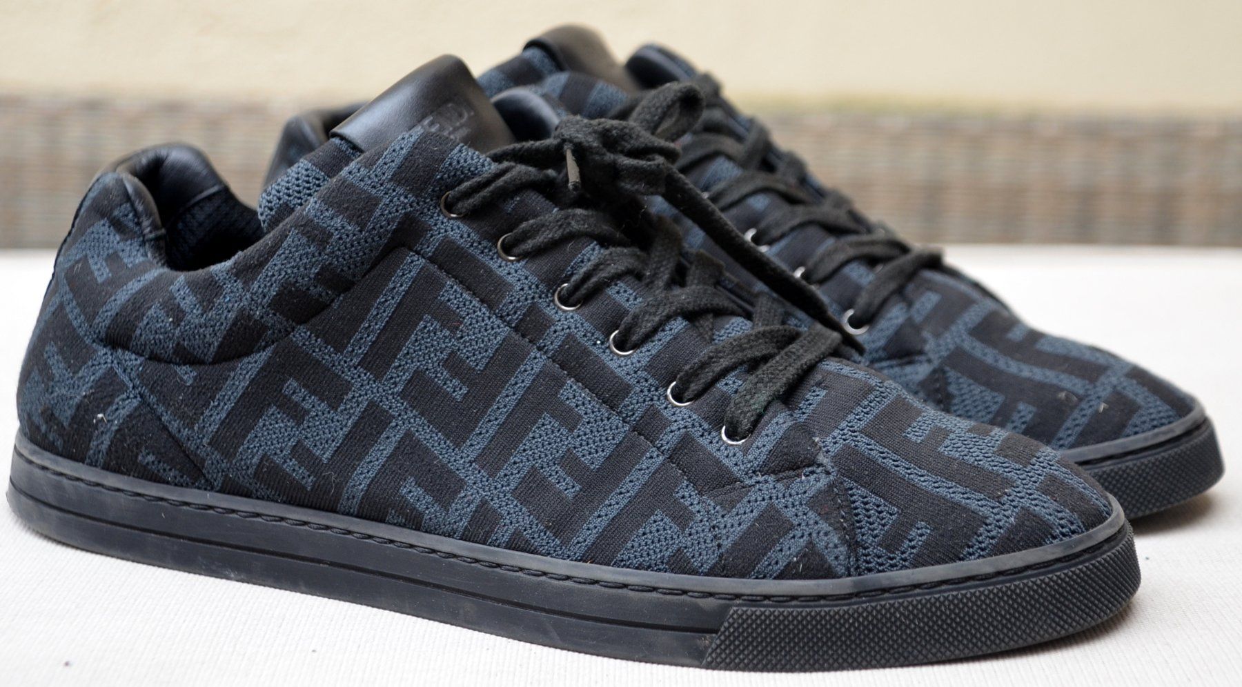 Fendi Scarpe da uomo: Fendi Sneakers .39 – Usato da Collonges venduto da Auganien 3