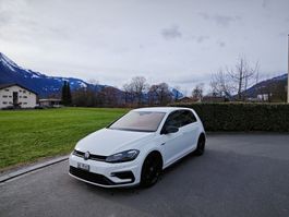 VW Golf R 2.0 TSI 4 Motion