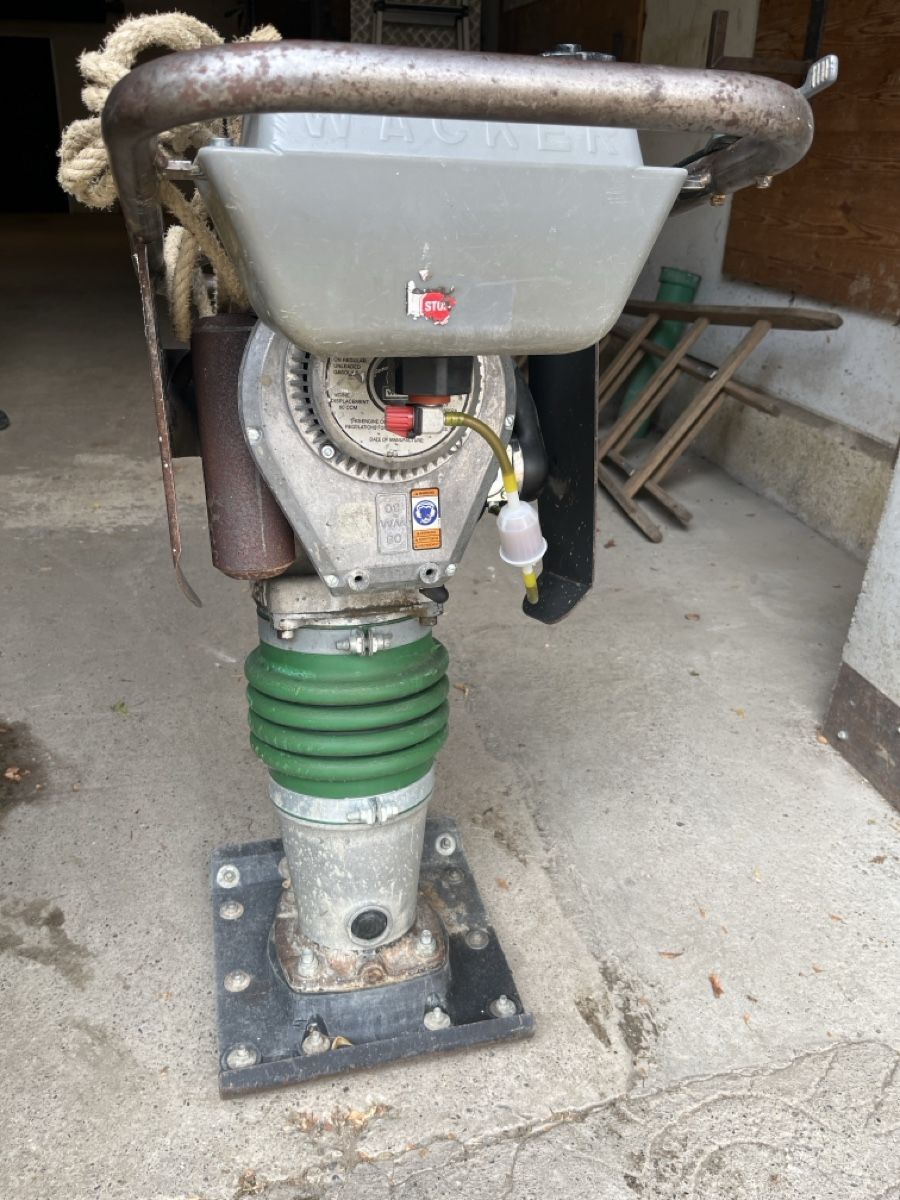 Wacker Neuson Toutes les machines: Wacker Stampfer BS50Y  – D'occasion à Stadel(Winterthur) par prutschi 4