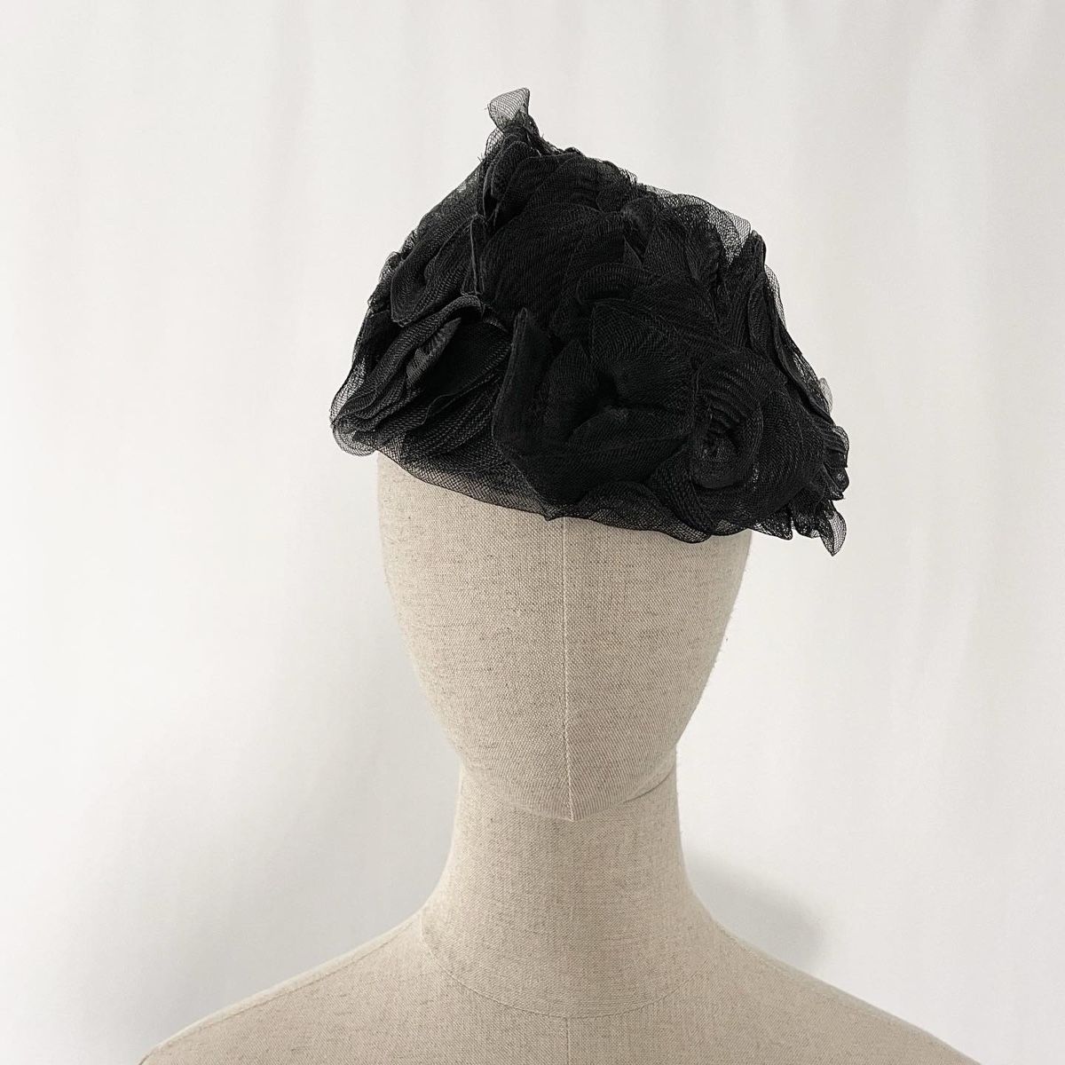 Copricapi, berretti & cappellini: VINTAGE JULIET HAT – Nuovo (secondo la descrizione) da Emmen venduto da Avviivva_Com2023