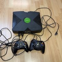 Microsoft Xbox Konsole mit zwei Controllern gebraucht