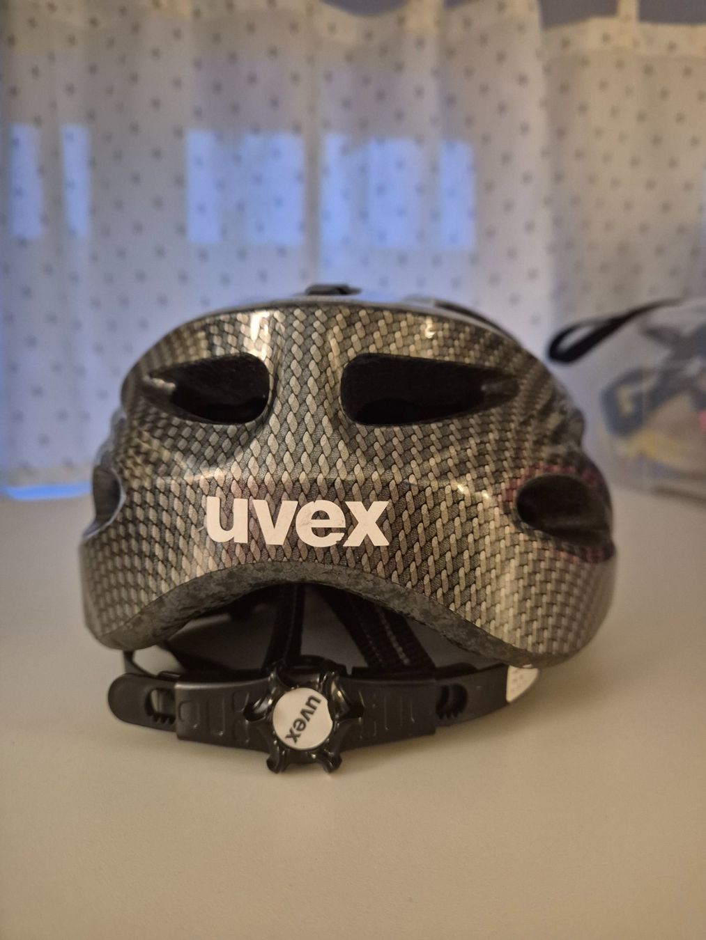 Uvex Caschi: Uvex Velohelm – Usato da Luzern venduto da Yel_low 3