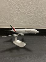 Emirates Airbus A380 1/350