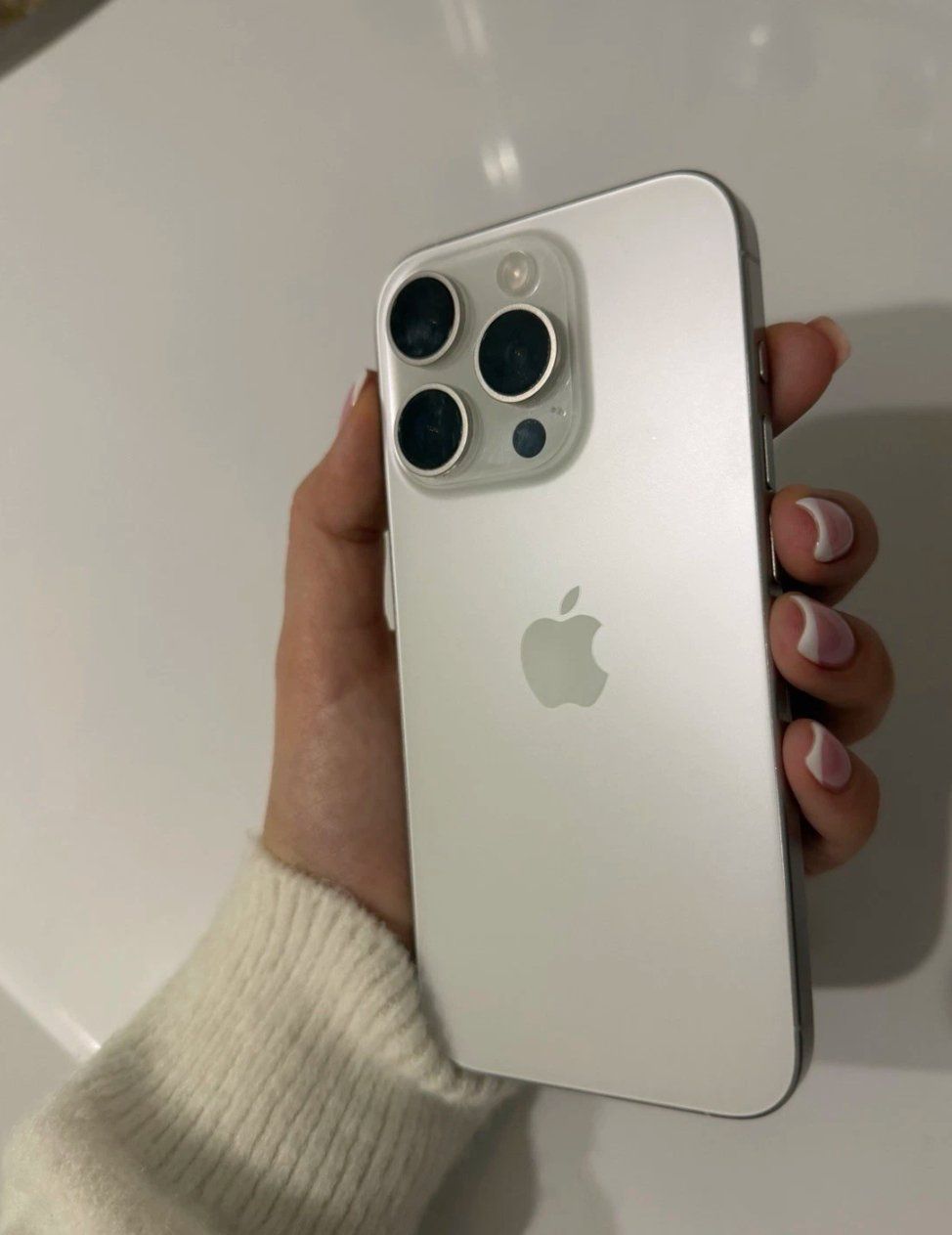 Apple Telefoni cellulari / Smartphones: iPhone 15 Pro (256GB) Akku 100% – Usato da Luzern venduto da Waince786 1
