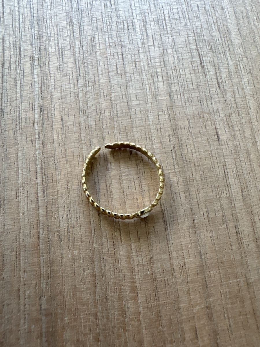 Bagues: Ring with small stone – D'occasion à Zürich par Asybb 1
