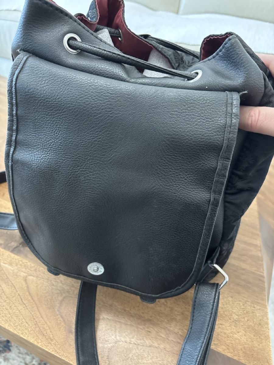 Taschen für Damen: Elegante schwarze Handtasche mit Blumenmuster - Herbst Chic – Gebraucht aus Kriens von mir_v8ww 3