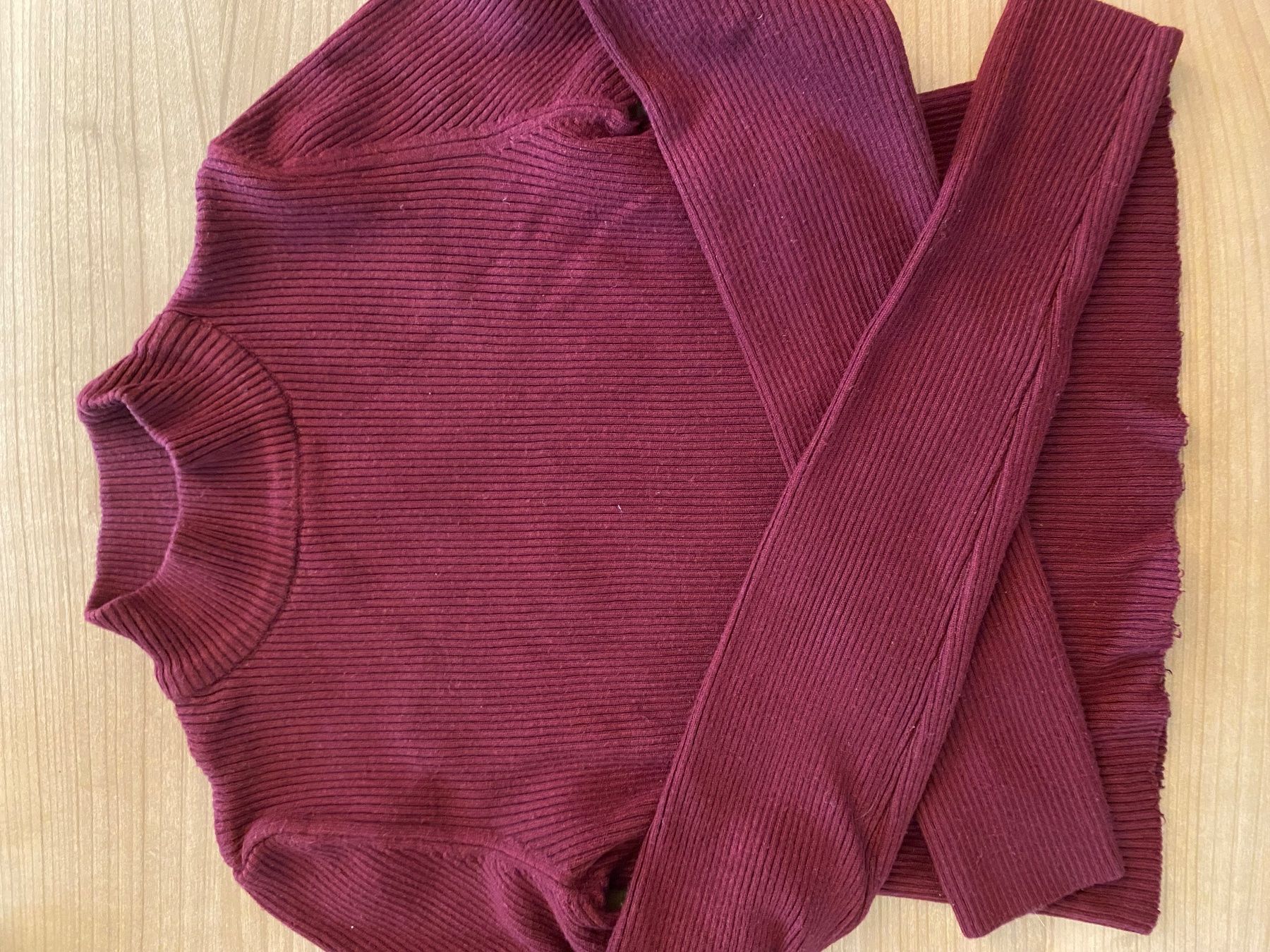 Maglioni & Felpe: Rollkragenpullover cropped, Weinrot, Grösse S – Usato da La Tour-de-Peilz venduto da leu_hnf6 1
