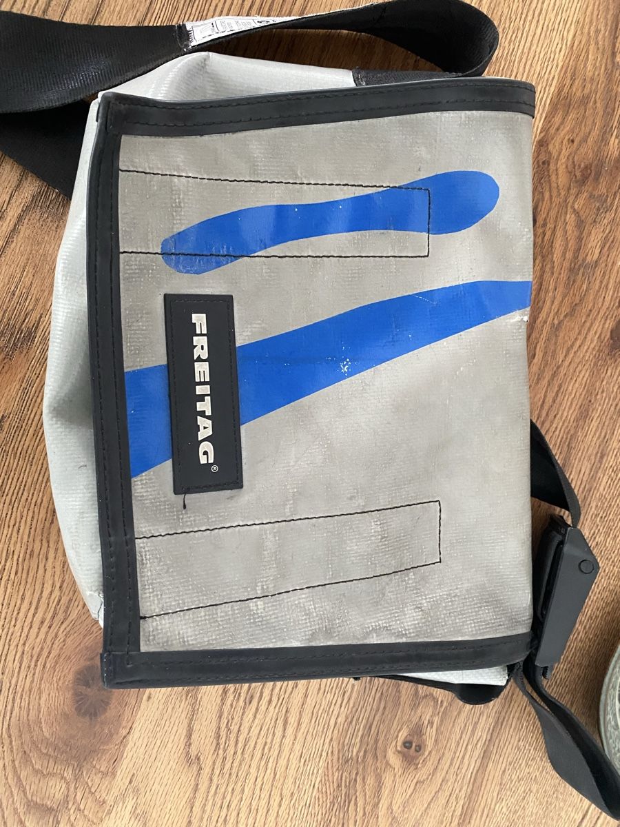 Freitag Taschen: Freitag Tasche Lassie – Gebraucht aus Muri AG von sonneblueme10