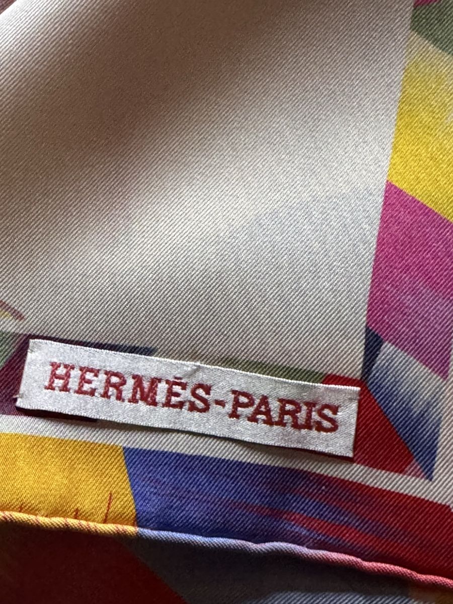 Hermès Foulard & Sciarpe: Hermès Marble Wow – Nuovo e nell'imballaggio originale da Genève venduto da Allisgood 4