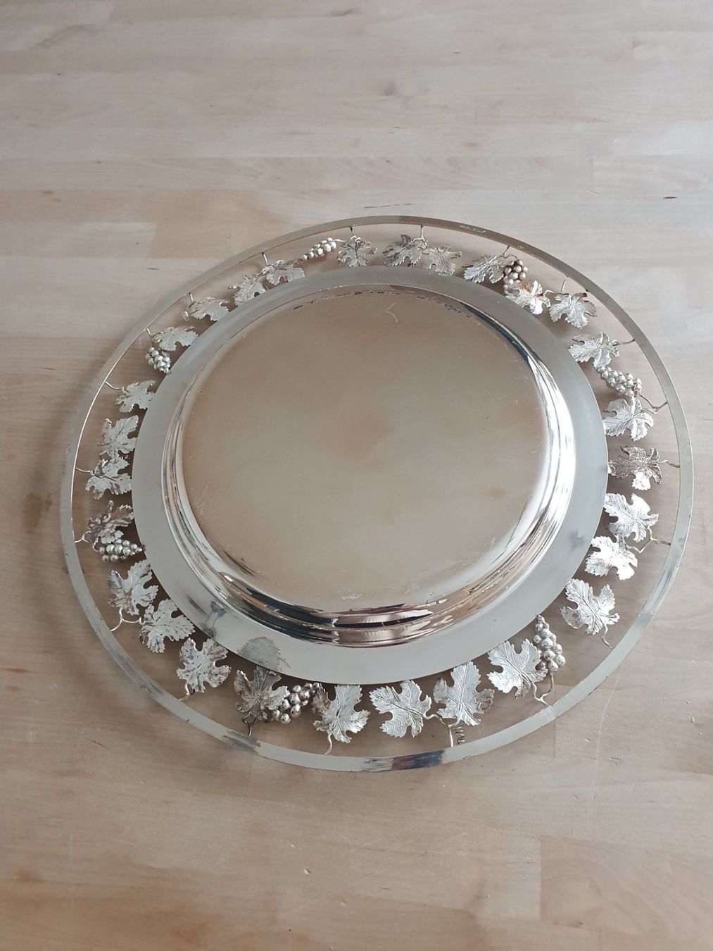 Piatti di portata: Edles Vintage Zinn-Tablett / Zierteller–„Atelier Zürich“ – Usato da Abtwil AG venduto da MaVo.0710 3